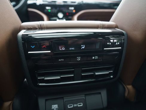 Certified 2023 Acura MDX SH-AWD w/ Technology Package image 43
