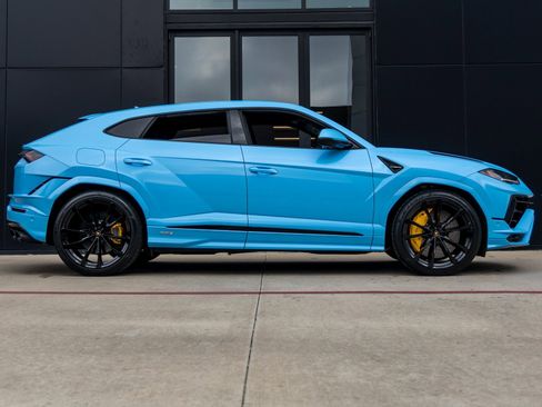 Used 2024 Lamborghini Urus S image 10