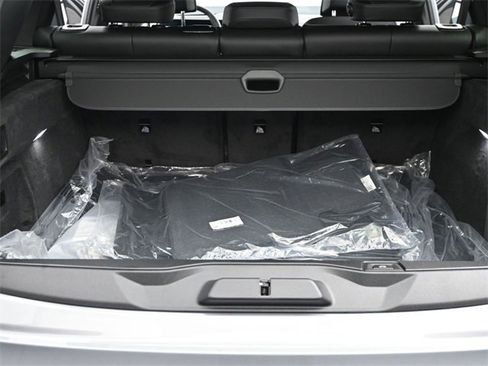 New 2026 BMW X5 xDrive40i w/ Climate Comfort Package image 16