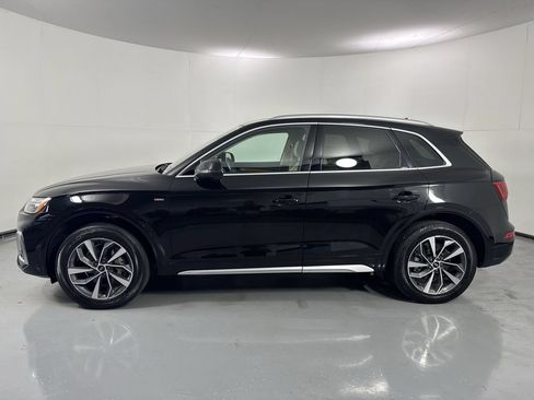 Used 2023 Audi Q5 2.0T Premium Plus w/ Premium Plus Package AWD/4WD image 2
