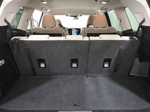 Certified 2024 Subaru Ascent Premium w/ Convenience Package image 19