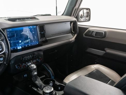 Used 2022 Ford Bronco Wildtrak AWD/4WD image 12
