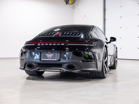 Used 2025 Porsche 911 Carrera S RWD image 4