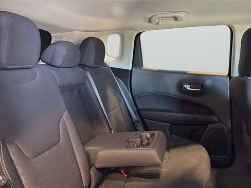 Used 2019 Jeep Compass Sport AWD/4WD image 15