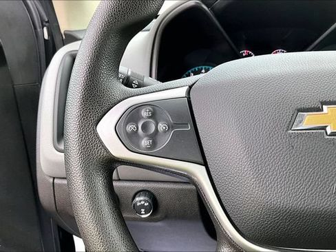 Used 2022 Chevrolet Colorado W/T w/ WT Convenience Package AWD/4WD image 18
