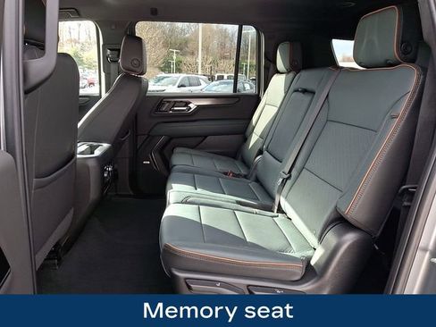 Used 2025 GMC Yukon XL AT4 w/ LPO, Get Active Package image 13