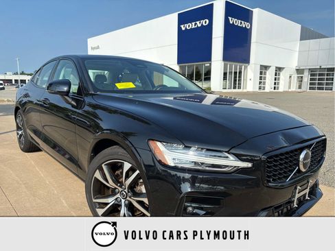 Used 2024 Volvo S60 B5 Core FWD image 1