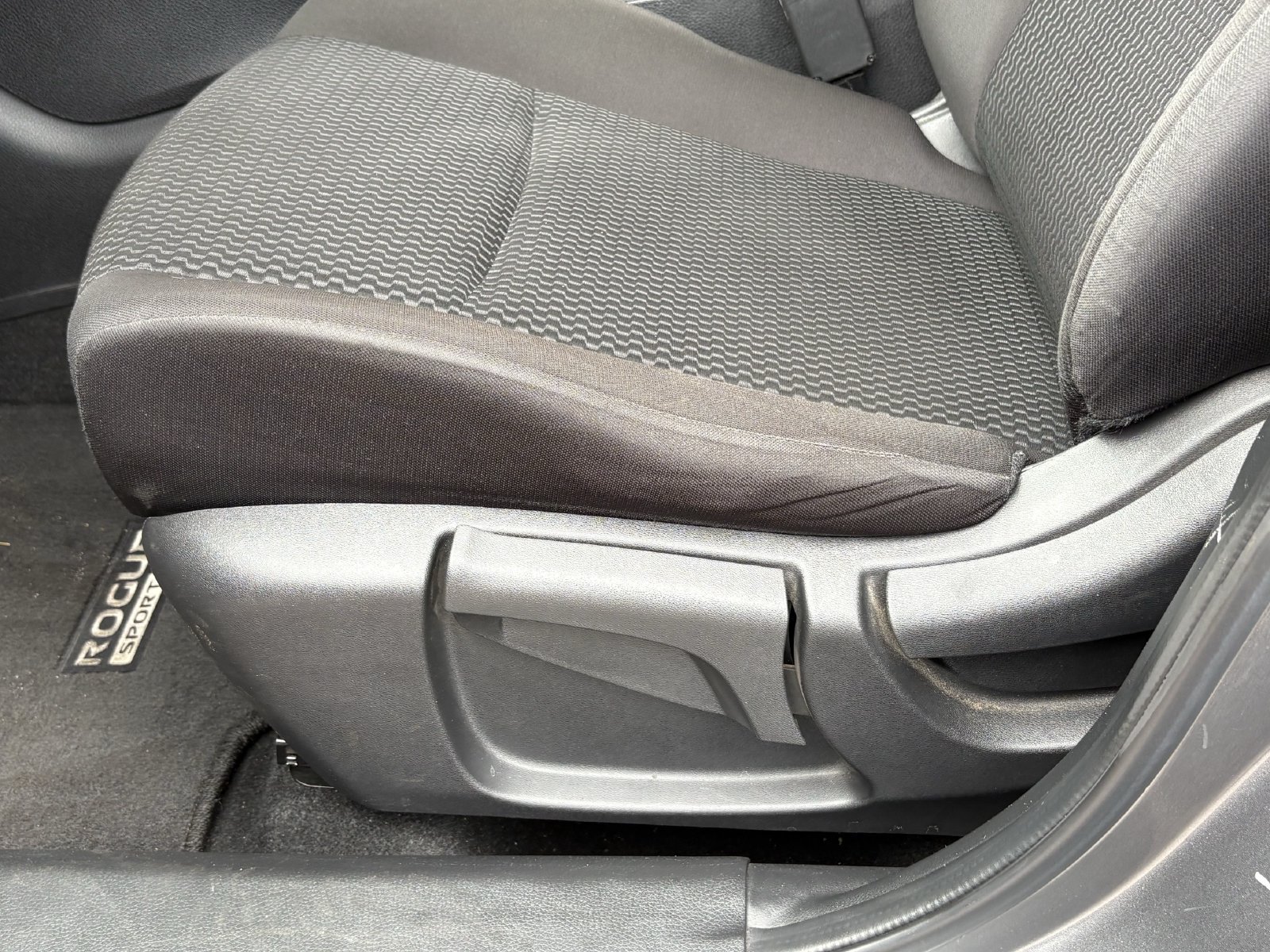 Used 2021 Nissan Rogue Sport S FWD image 26