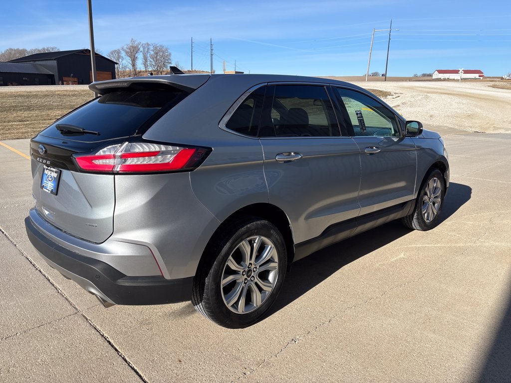Certified 2024 Ford Edge Titanium AWD/4WD image 4