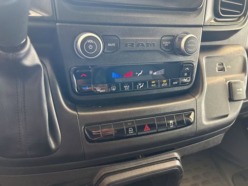 Used 2025 RAM ProMaster 2500 w/ Convenience Group FWD image 46