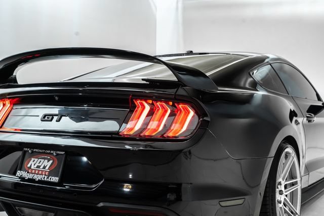 Used 2018 Ford Mustang GT Premium w/ Equipment Group 401A RWD image 12