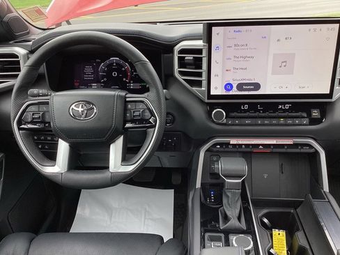 Used 2025 Toyota Tundra Platinum AWD/4WD image 16