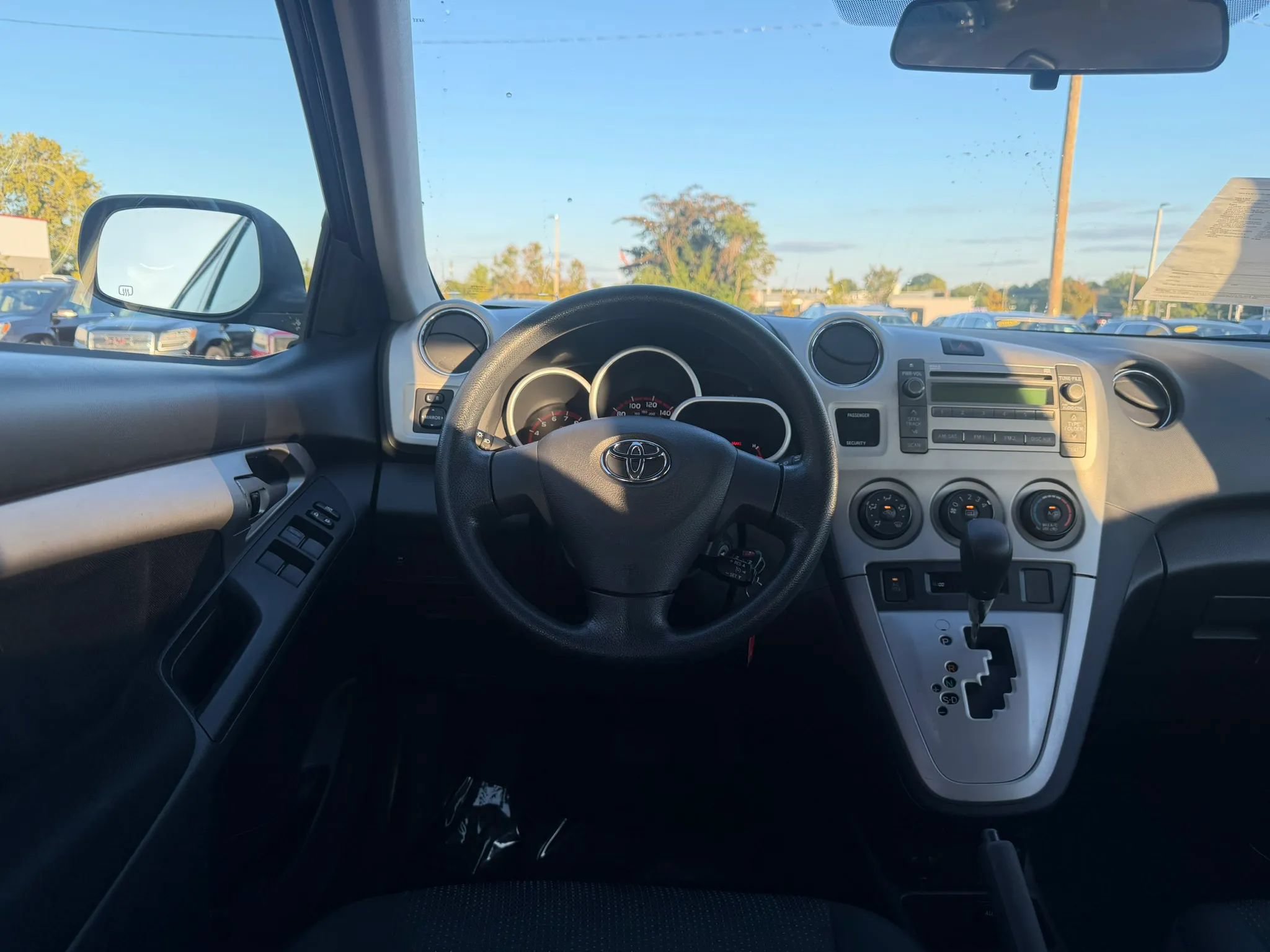 Used 2009 Toyota Matrix S w/ All Weather Guard Pkg FWD image 10