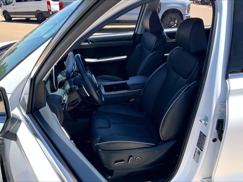 Used 2025 Hyundai Palisade SEL AWD/4WD image 8