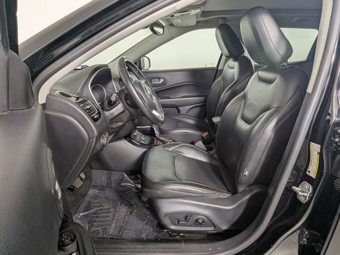 Used 2018 Jeep Compass Limited w/ Navigation Group AWD/4WD image 14