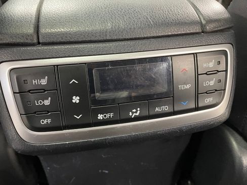 Used 2016 Toyota Highlander Limited Platinum image 16