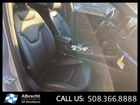 New 2026 Jeep Compass Limited image 16