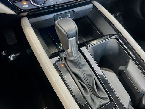Certified 2025 Honda Accord Touring image 17