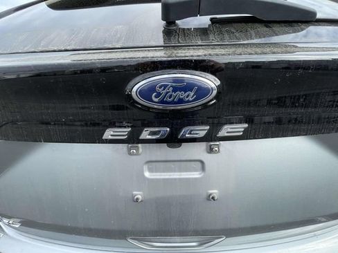 Used 2024 Ford Edge SEL image 8