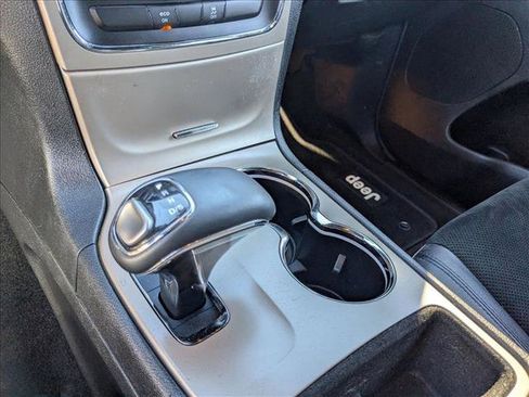 Used 2014 Jeep Grand Cherokee Altitude image 10