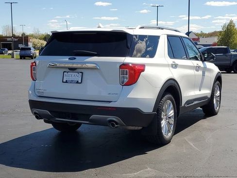 Certified 2023 Ford Explorer Limited w/ Limited Technology Package AWD/4WD image 3