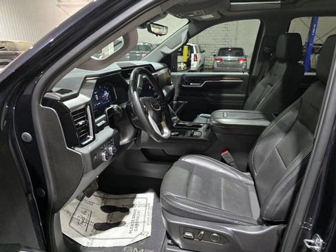 Used 2024 GMC Sierra 2500 Denali w/ Technology Package image 30