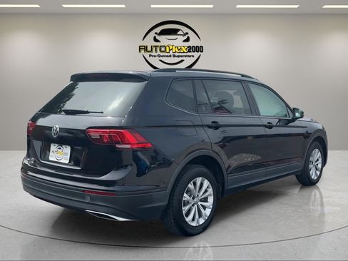 Used 2018 Volkswagen Tiguan S w/ 3rd Row Seat Package AWD/4WD image 7