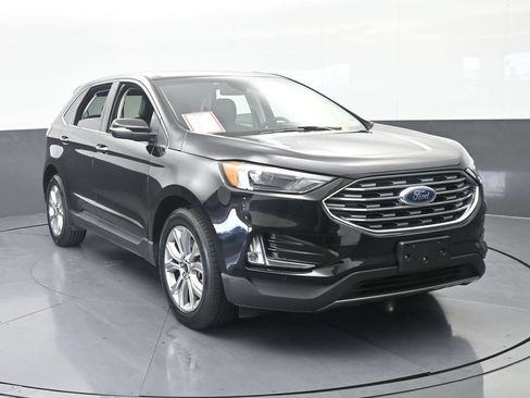 Used 2024 Ford Edge Titanium AWD/4WD image 9