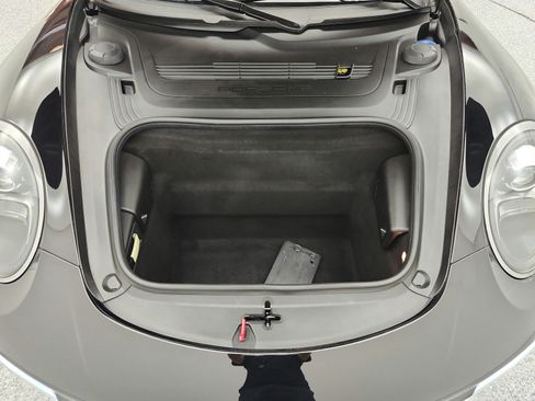 Used 2019 Porsche 911 Carrera 4S AWD/4WD image 17