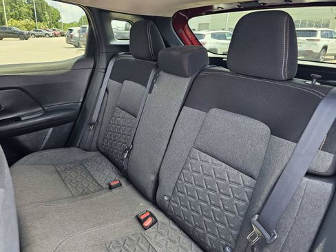 Used 2026 Nissan Kicks SV FWD image 30