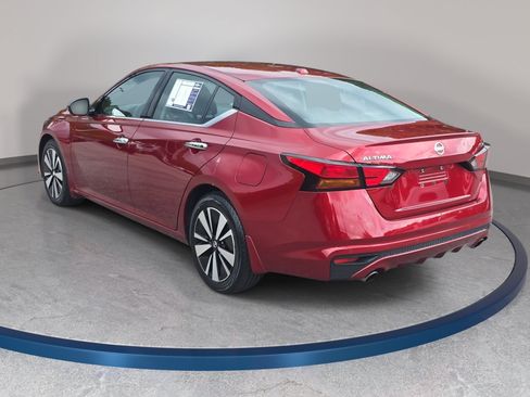 Used 2019 Nissan Altima 2.5 SV FWD image 7