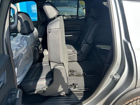 New 2026 Chevrolet Traverse Z71 image 33