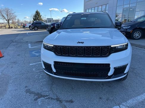 New 2025 Jeep Grand Cherokee L Summit image 10