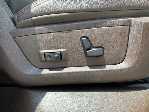 New 2025 RAM 2500 Limited image 24