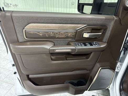Used 2025 RAM 3500 Longhorn AWD/4WD image 23