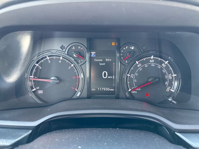 Used 2021 Toyota 4Runner SR5 Premium w/ Moonroof Package AWD/4WD image 15