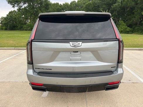 Certified 2024 Cadillac Escalade Sport w/ LPO, ONYX Package AWD/4WD image 4