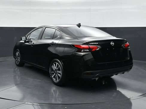 Used 2025 Nissan Versa SV FWD image 8