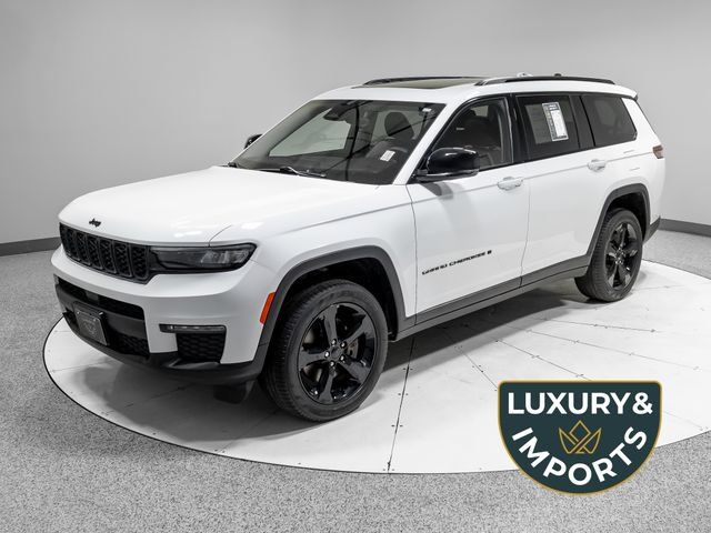 Used 2023 Jeep Grand Cherokee L Limited w/ Black Appearance Package AWD/4WD image 1