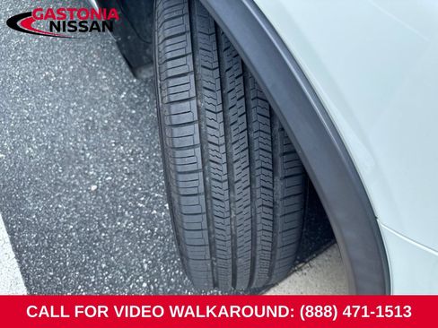 Used 2020 Nissan Rogue S w/ Special Edition Package FWD image 17