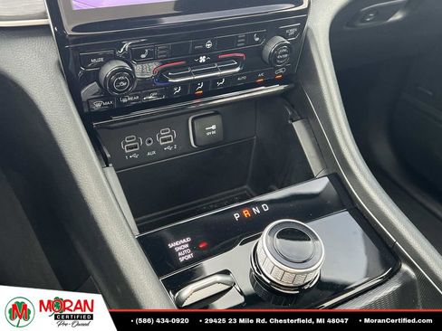 Used 2024 Jeep Grand Cherokee Limited w/ Black Appearance Package AWD/4WD image 24