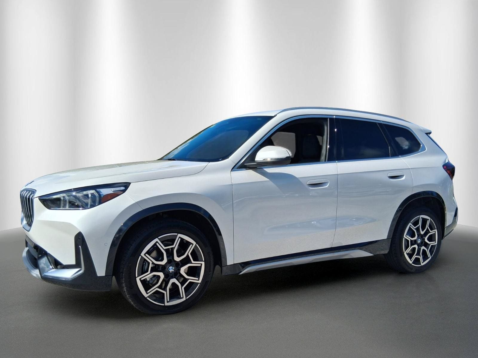 New 2027 BMW X1 xDrive28i AWD/4WD image 3