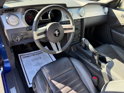 Used 2005 Ford Mustang GT RWD image 14