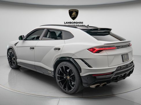 Used 2024 Lamborghini Urus S AWD/4WD image 10