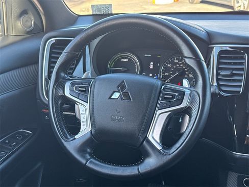 Used 2020 Mitsubishi Outlander SEL image 22