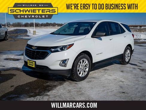 Used 2018 Chevrolet Equinox LS image 1