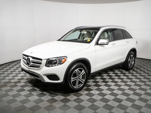 Used 2018 Mercedes-Benz GLC 300 image 24