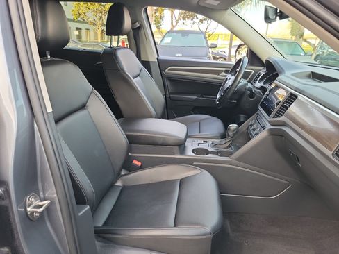 Used 2018 Volkswagen Atlas SE image 21