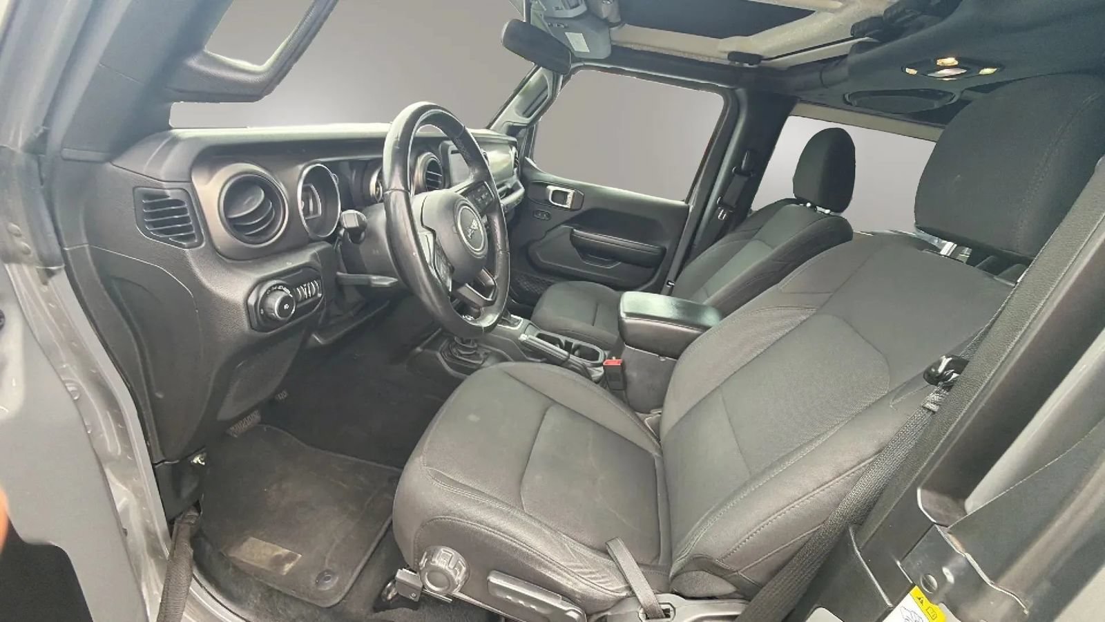 Used 2019 Jeep Wrangler Sport AWD/4WD image 16
