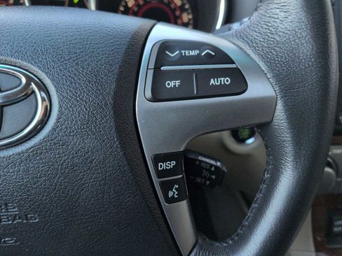 Used 2011 Toyota Highlander Limited image 27